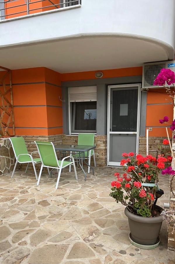 Ferienwohnung Orange House Keramotí Exterior foto