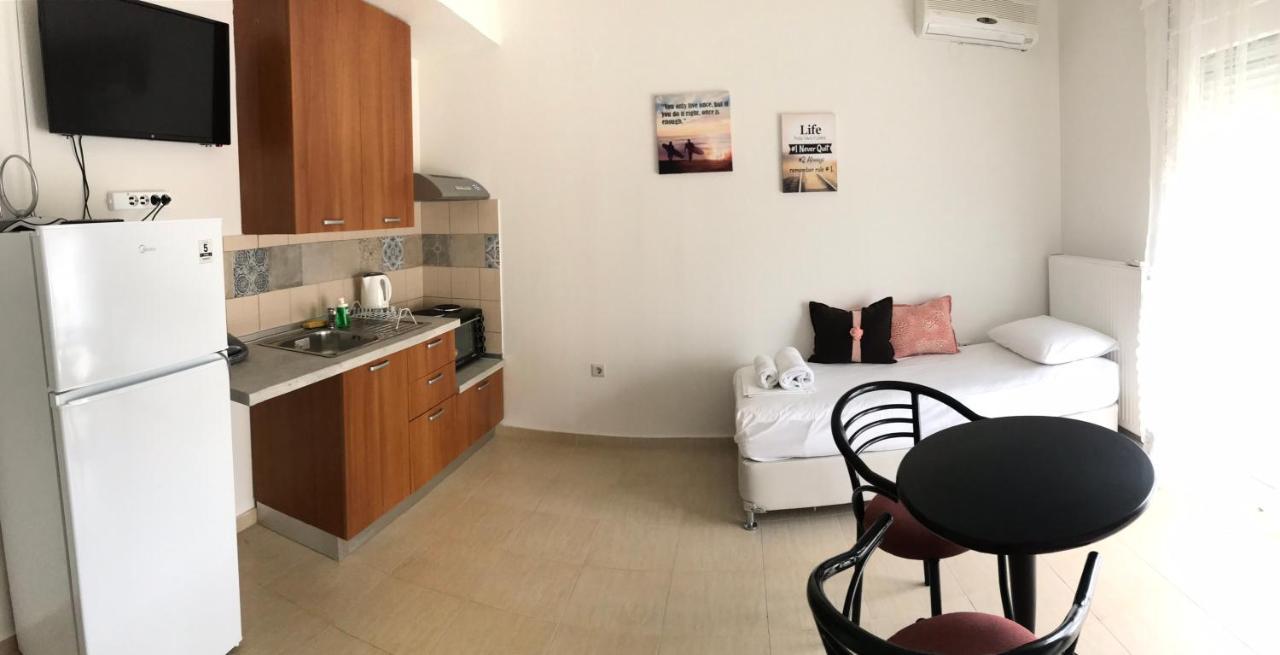 Ferienwohnung Orange House Keramotí Exterior foto